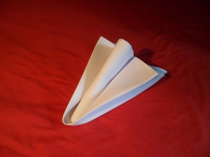 Arrow Head Napkin Fold