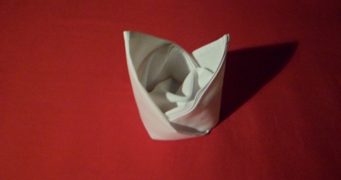 Napkin Fold Bishops Hat